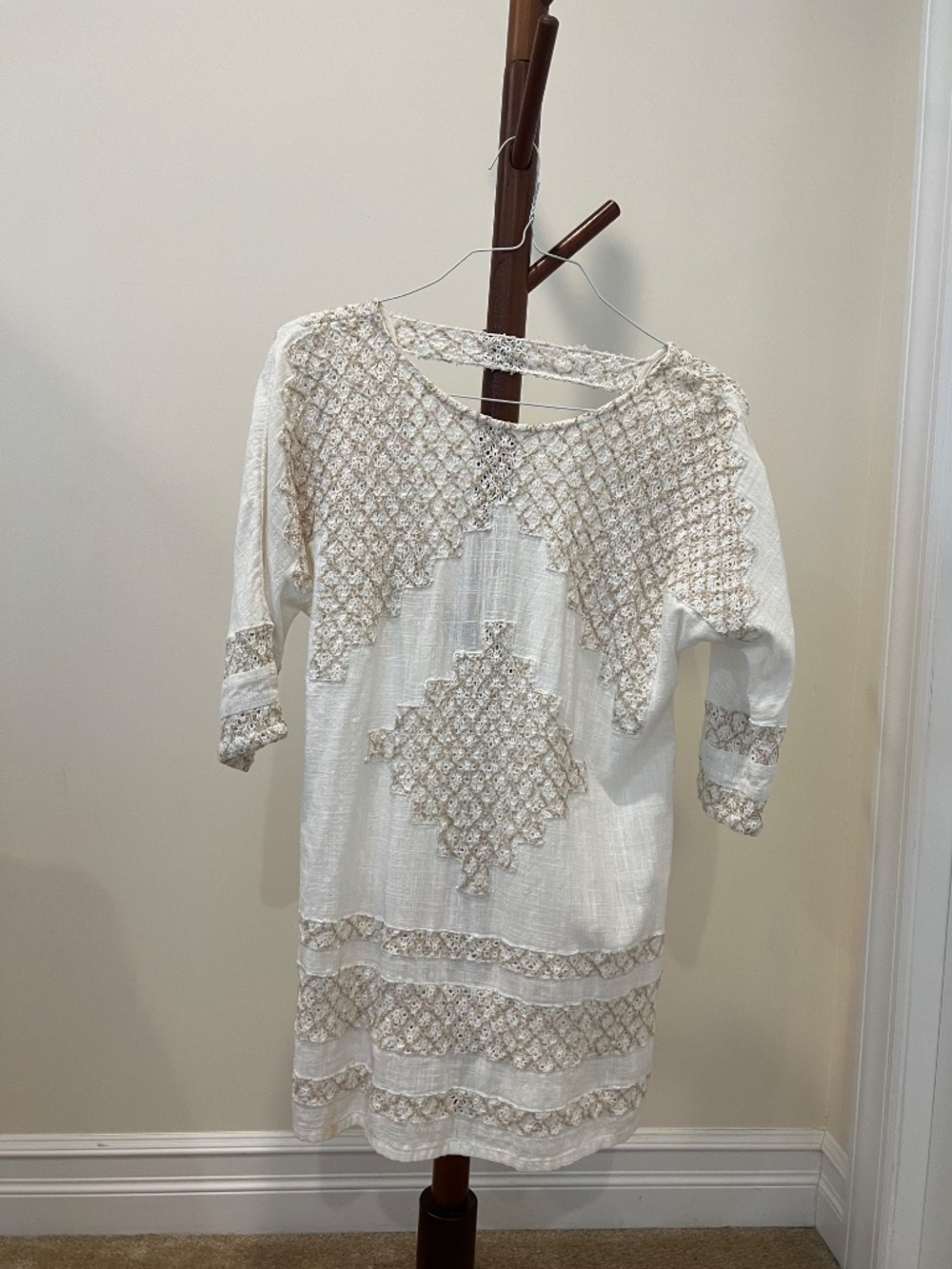 Free People White Boho Lace Crochet Tunics / Cover-Up Dress -- Size S/P - Picture 3 of 3
